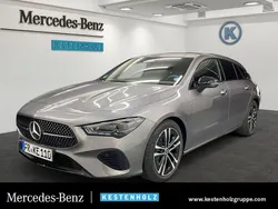 Grau Gebraucht 2025 Mercedes CLA200 Shooting Brake Night Kombi | 39.900 €
