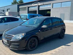 Schwarz Gebraucht 2004 Opel Astra Basis Limousine | 1.200 € (Superpreis)