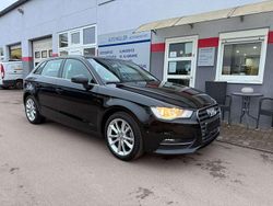 Schwarz Gebraucht 2015 Audi A3 Sportback Ambiente Kleinwagen | 12.800 € (Guter Preis)