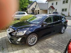 Schwarz Gebraucht 2019 Ford Focus Titanium Kombi | 9.800 € (Superpreis)