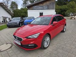 Rot Gebraucht 2022 Seat Leon XCELLENCE Kombi | 19.990 € (Guter Preis)