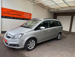 Silber Gebraucht 2006 Opel Zafira Edition Van / Kleinbus | 3.999 € (Teuer)