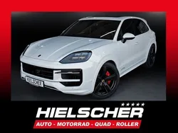 Weiß Gebraucht 2024 Porsche Cayenne GTS SUV | 139.900 €