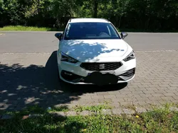 Weiß Gebraucht 2020 Seat Leon ST FR Kombi | 20.500 € (Fairer Preis)