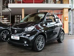 Schwarz Gebraucht 2018 Smart ForTwo Cabrio Brabus Xclusive Cabrio | 19.900 € (Fairer Preis)