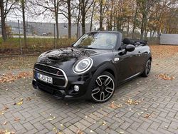 Schwarz Gebraucht 2019 Mini Cooper S Kleinwagen | 21.500 € (Etwas zu teuer)