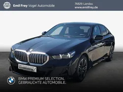 Schwarz Gebraucht 2025 BMW 520 Performance Limousine | 59.990 €