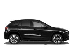 Nachtschwarz Neu 2025 Mercedes GLA200 SUV | 47.575 €