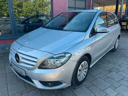Silber Gebraucht 2012 Mercedes B180 Van / Kleinbus | 13.850 € (Fairer Preis)