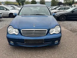 Blau Gebraucht 2004 Mercedes C200 Limousine | 1.999 € (Guter Preis)