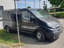 Schwarz Gebraucht 2007 Opel Vivaro Cosmo Van / Kleinbus | 6.990 € (Guter Preis)