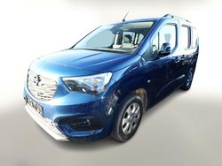 Ozean blau Gebraucht 2022 Opel Combo Life Ultimate Van / Kleinbus | 24.891 € (Etwas zu teuer)