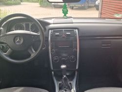 Silber Gebraucht 2008 Mercedes B180 Van / Kleinbus | 3.500 € (Etwas zu teuer)