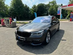 Schwarz Gebraucht 2018 BMW 750 Executive Limousine | 35.800 € (Fairer Preis)