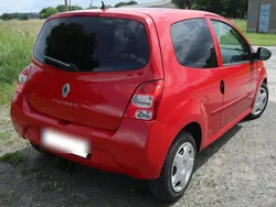 Rot Gebraucht 2011 Renault Twingo Kleinwagen | 2.700 €