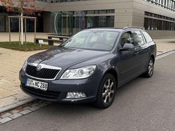 Silber Gebraucht 2010 Skoda Octavia Classic Kombi | 3.999 € (Fairer Preis)