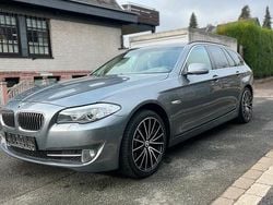 Silber Gebraucht 2011 BMW 530 Kombi | 7.499 € (Superpreis)