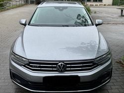 Silber Gebraucht 2020 VW Passat GTE Kombi | 23.500 € (Etwas zu teuer)