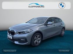 Grau Gebraucht 2023 BMW 118 Advantage Kleinwagen | 18.555 € (Guter Preis)