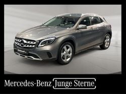 Grau Gebraucht 2019 Mercedes GLA180 Urban SUV | 17.589 € (Guter Preis)