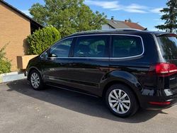 Schwarz Gebraucht 2016 VW Sharan Comfortline Van / Kleinbus | 15.800 € (Fairer Preis)
