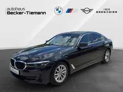 Saphirschwarz Gebraucht 2022 BMW 530 Sport Line Limousine | 42.895 € (Etwas zu teuer)