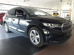 Schwarzmagic perleffekt (metallic) Gebraucht 2023 Skoda Enyaq iV Loft SUV | 26.999 € (Superpreis)