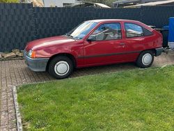 Rot Gebraucht 1986 Opel Kadett Limousine | 4.999 €