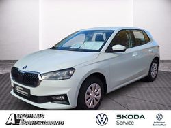 Weiß Neu 2025 Skoda Fabia Essence Limousine | 18.449 € (Fairer Preis)