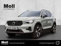 Gruen Gebraucht 2023 Volvo XC40 Plus SUV | 34.450 € (Guter Preis)