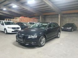 Schwarz Gebraucht 2012 Audi A3 Sportback Comfort Kleinwagen | 8.999 € (Fairer Preis)
