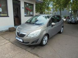 Grau Gebraucht 2013 Opel Meriva Active Van / Kleinbus | 4.150 € (Guter Preis)