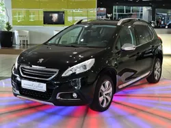 Schwarz Gebraucht 2015 Peugeot 2008 Allure SUV | 10.950 € (Teuer)