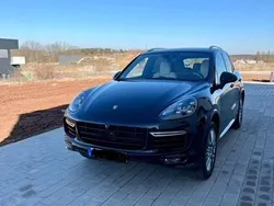 Schwarz Gebraucht 2017 Porsche Cayenne Turbo SUV | 47.500 € (Teuer)