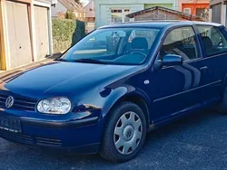 Blau Gebraucht 2001 VW Golf IV Edition Limousine | 750 € (Superpreis)