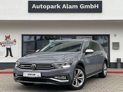 Grau Gebraucht 2022 VW Passat Alltrack Kombi | 28.499 € (Fairer Preis)