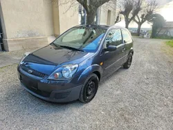 Grau Gebraucht 2005 Ford Fiesta Kleinwagen | 1.899 € (Teuer)