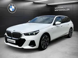 Weiß Gebraucht 2024 BMW 540 Comfort Edition Kombi | 69.590 €