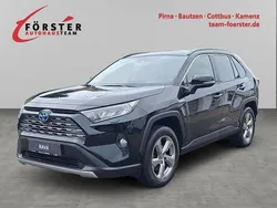 Tiefschwarz mica metallic Gebraucht 2020 Toyota RAV4 Hybrid Plus SUV | 33.490 € (Etwas zu teuer)