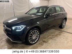 Schwarz Gebraucht 2021 Mercedes GLC300e AMG SUV | 26.950 € (Fairer Preis)