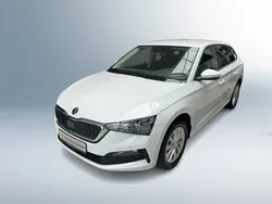 Moonweiss metallic Gebraucht 2024 Skoda Scala Ambition Kleinwagen | 18.480 € (Fairer Preis)