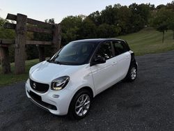 Weiß Gebraucht 2016 Smart ForFour Passion Kleinwagen | 11.390 € (Fairer Preis)