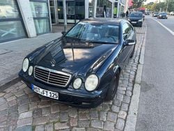 Blau Gebraucht 2000 Mercedes CLK230 Avantgarde Coupé | 1.900 € (Superpreis)