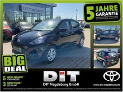 Schwarz Neu 2024 Hyundai i10 Trend Kleinwagen | 14.190 € (Superpreis)