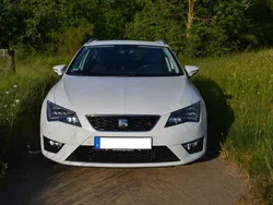 Weiß Gebraucht 2016 Seat Leon ST FR Kombi | 15.750 € (Fairer Preis)