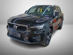 Onyx black / metallic Gebraucht 2024 Volvo XC40 SUV | 33.880 € (Superpreis)