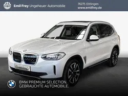 Mineralweiß metallic Gebraucht 2021 BMW iX3 SUV | 33.990 € (Fairer Preis)