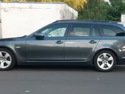 Grau metallic Gebraucht 2007 BMW 525 Sport Line Kombi | 9.999 €