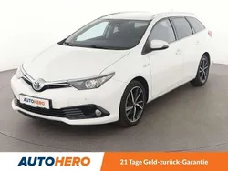 Super (pure) white ii Gebraucht 2017 Toyota Auris Hybrid Edition-S Kombi | 14.990 € (Fairer Preis)