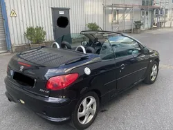 Schwarz Gebraucht 2005 Peugeot 206 CC Cabrio | 2.000 € (Fairer Preis)